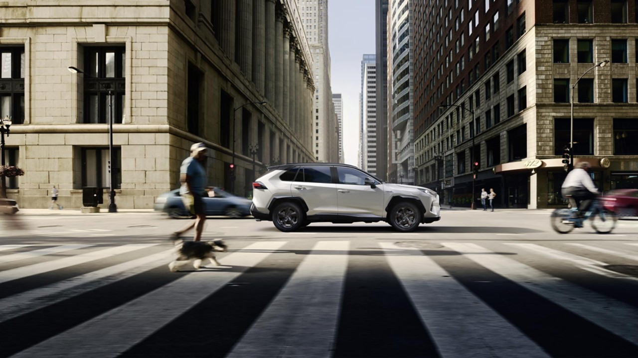 toyota-rav4-2019-gallery-09-full